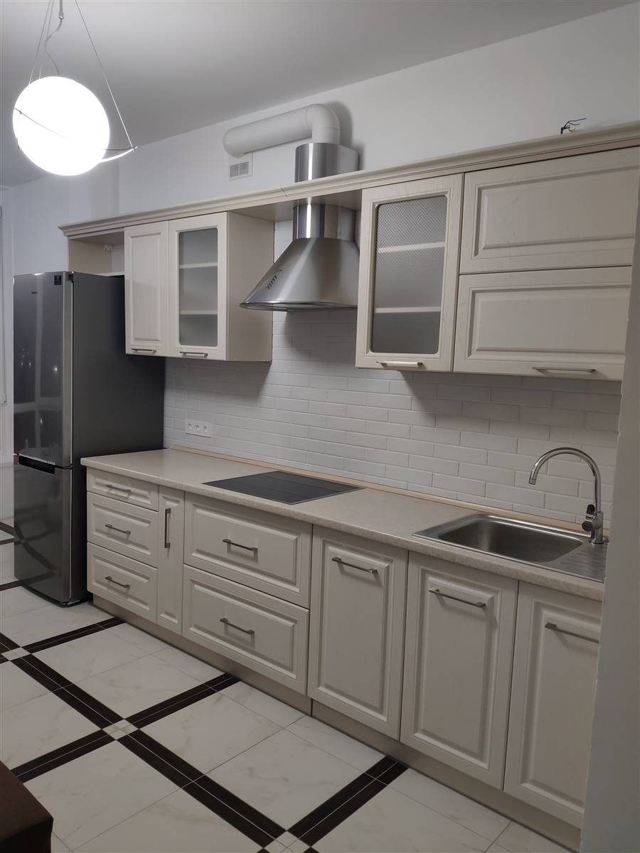 Класична кухня капучино