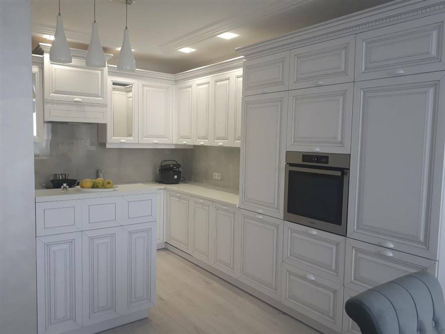 Велика біла класична кухня на замовлення Львів
